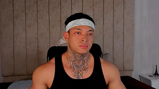 Stiven collins online show from December 2024 03:56:02 AM