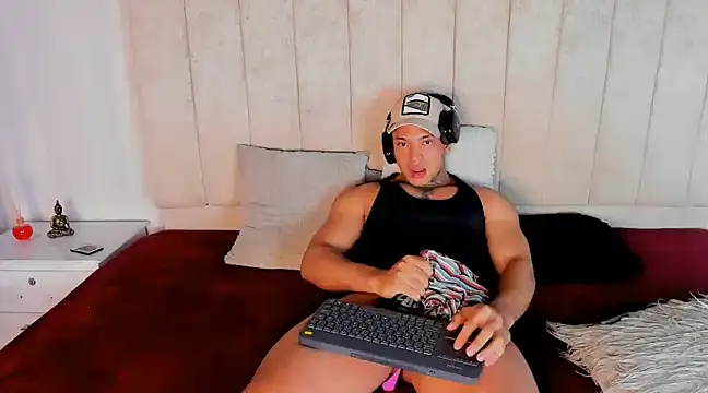 Stiven collins online show from December 2024 03:28:02 AM