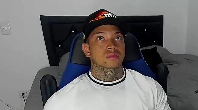 Stiven collins online show from January 2025 05:30:01 AM