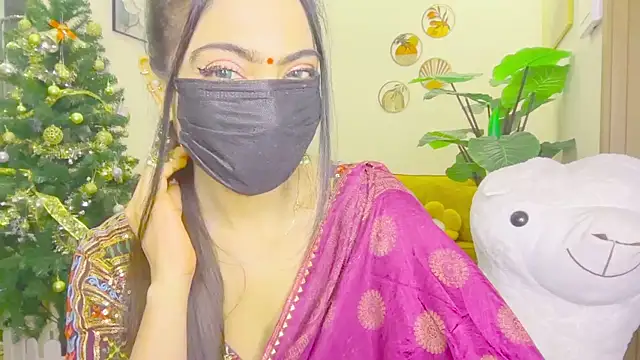 Snapshot of Monalisadon018 chatting on February 2026 04:31:01 AM Monalisadon018 online show from February 2026 04:31:01 AM