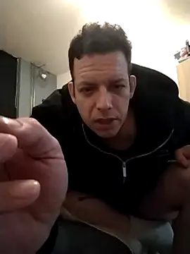 Knuffelstaaf123 online show from January 2025 03:14:01 AM