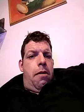 Knuffelstaaf123 online show from January 2025 11:18:02 PM