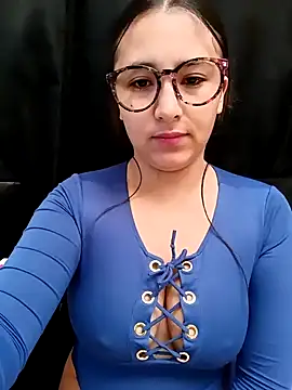 Snapshot of Cute_Penelope chatting on December 2024 12:12:02 PM Cute Penelope online show from December 2024 12:12:02 PM