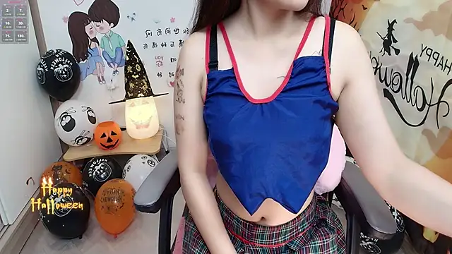 Snapshot of _Mizuki_ chatting on October 2025 10:38:02 AM Mizuki online show from October 2025 10:38:02 AM