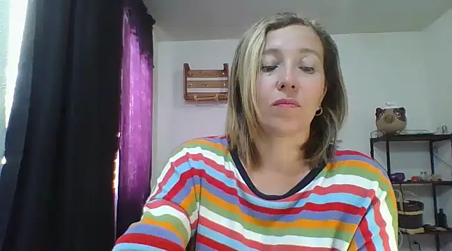 Snapshot of charlott_ponce chatting on December 2024 07:20:01 PM charlott ponce online show from December 2024 07:20:01 PM