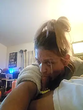 Snapshot of rjeanr4u chatting on January 2026 07:02:02 AM rjeanr4u online show from January 2026 07:02:02 AM