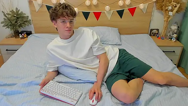 Fandi 777 online show from January 2025 05:54:02 AM