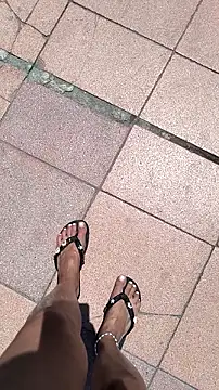 LadySaraah34 online show from June 2026 12:50:02 PM