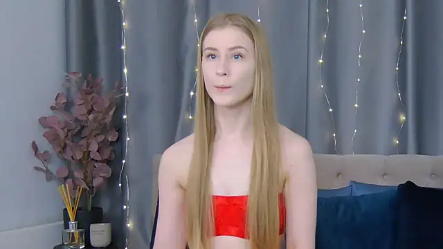 VioletiSwone online show from January 2025 03:00:02 PM