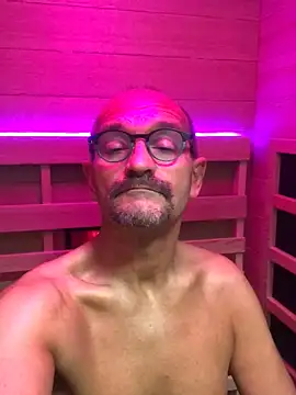 henfri online show from November 2025 10:01:02 AM