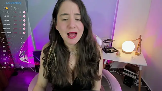 Tamara m  online show from June 2026 06:18:02 PM