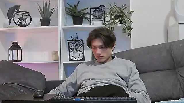 Snapshot of CalvinCay chatting on March 2025 12:29:01 AM CalvinCay online show from March 2025 12:29:01 AM