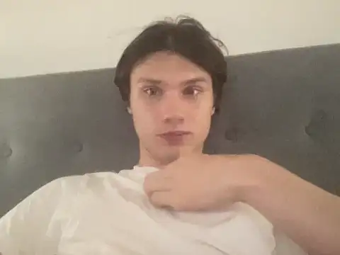 Snapshot of CalvinCay chatting on September 2025 12:00:02 AM CalvinCay online show from September 2025 12:00:02 AM