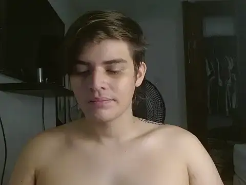 Snapshot of BadBunny_69 chatting on February 2026 05:55:01 PM BadBunny 69 online show from February 2026 05:55:01 PM