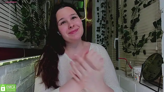 Snapshot of Candys_booty chatting on December 2024 01:24:01 PM Candys booty online show from December 2024 01:24:01 PM
