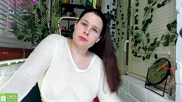 Snapshot of Candys_booty chatting on December 2024 07:29:01 PM Candys booty online show from December 2024 07:29:01 PM