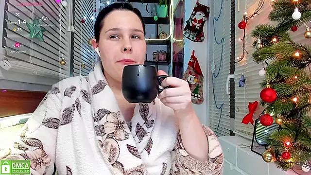 Snapshot of Candys_booty chatting on December 2024 12:35:02 AM Candys booty online show from December 2024 12:35:02 AM