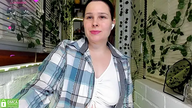 Snapshot of Candys_booty chatting on February 2025 09:20:02 PM Candys booty online show from February 2025 09:20:02 PM