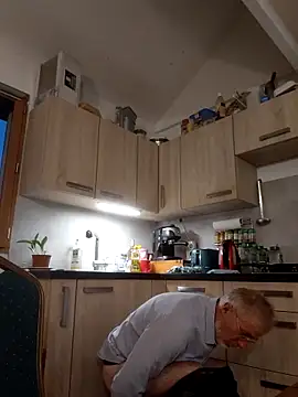 Snapshot of 60philippe chatting on October 2025 05:44:02 PM 60philippe online show from October 2025 05:44:02 PM