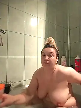 Snapshot of MikySWeet7 chatting on September 2025 05:40:02 PM MikySWeet7 online show from September 2025 05:40:02 PM