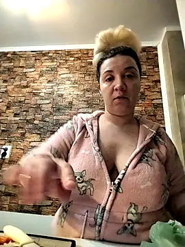 Snapshot of MikySWeet7 chatting on October 2025 09:04:02 PM MikySWeet7 online show from October 2025 09:04:02 PM