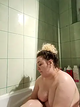 Snapshot of MikySWeet7 chatting on March 2026 04:40:02 PM MikySWeet7 online show from March 2026 04:40:02 PM