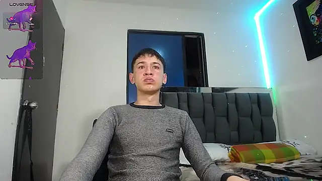 Snapshot of Mr_daren_ chatting on February 2025 06:05:01 PM Mr daren online show from February 2025 06:05:01 PM