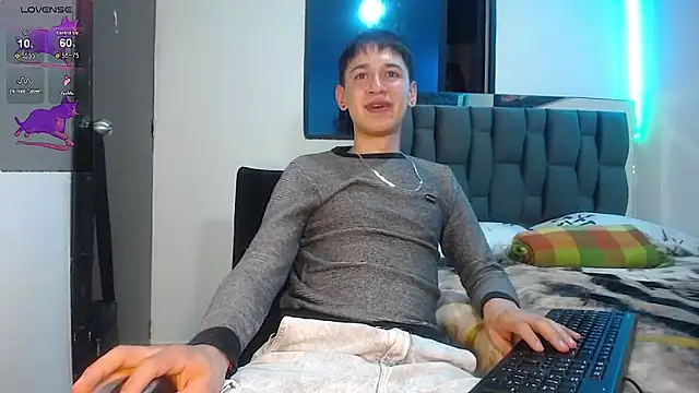 Snapshot of Mr_daren_ chatting on February 2025 11:10:02 PM Mr daren online show from February 2025 11:10:02 PM