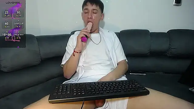 Snapshot of Mr_daren_ chatting on March 2025 08:42:01 PM Mr daren online show from March 2025 08:42:01 PM