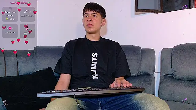 Snapshot of Mr_daren_ chatting on October 2025 06:28:02 PM Mr daren online show from October 2025 06:28:02 PM