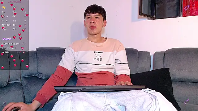 Snapshot of Mr_daren_ chatting on October 2025 05:26:02 PM Mr daren online show from October 2025 05:26:02 PM