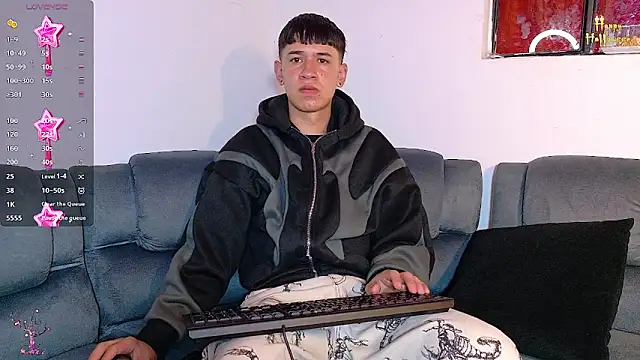 Snapshot of Mr_daren_ chatting on October 2025 06:08:02 PM Mr daren online show from October 2025 06:08:02 PM