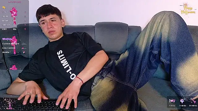 Snapshot of Mr_daren_ chatting on October 2025 06:56:01 PM Mr daren online show from October 2025 06:56:01 PM