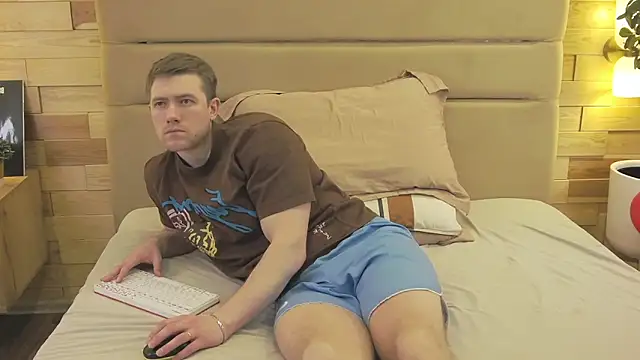 Snapshot of EthanPinkman chatting on February 2026 07:51:01 AM EthanPinkman online show from February 2026 07:51:01 AM