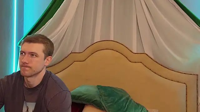 EthanPinkman online show from June 2026 04:57:01 AM