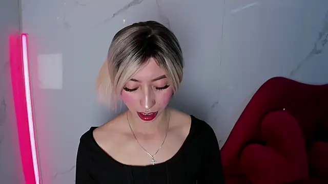 LilithCooperr  online show from September 2025 10:57:02 PM