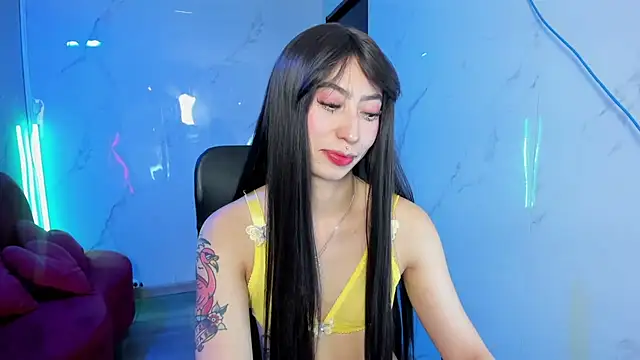 LilithCooperr  online show from June 2026 03:33:01 AM