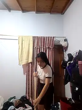 littlemelii online show from February 2025 12:11:01 AM