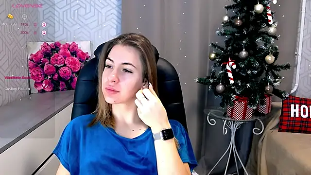 Snapshot of Naughty__Megan chatting on January 2025 05:15:02 AM Naughty Megan online show from January 2025 05:15:02 AM