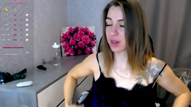 Snapshot of Naughty__Megan chatting on January 2025 08:43:01 AM Naughty Megan online show from January 2025 08:43:01 AM