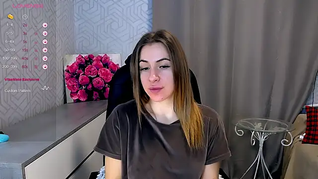 Snapshot of Naughty__Megan chatting on February 2025 09:30:01 AM Naughty Megan online show from February 2025 09:30:01 AM