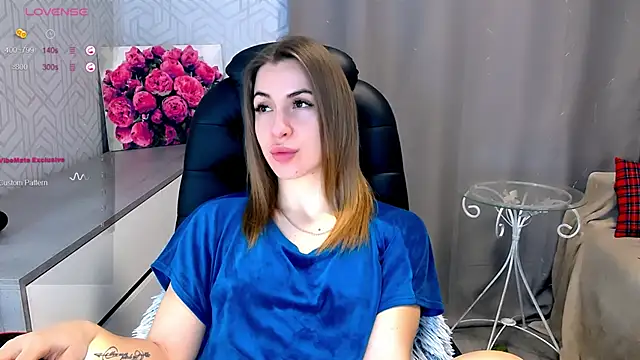 Snapshot of Naughty__Megan chatting on February 2025 03:42:02 PM Naughty Megan online show from February 2025 03:42:02 PM