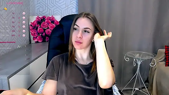 Snapshot of Naughty__Megan chatting on February 2025 01:50:01 PM Naughty Megan online show from February 2025 01:50:01 PM