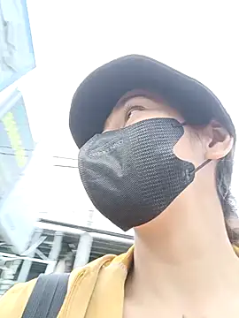 Snapshot of 2HotAsain4u chatting on December 2024 01:40:02 AM 2HotAsain4u online show from December 2024 01:40:02 AM