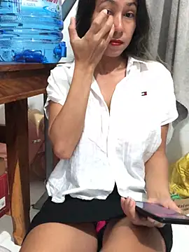 Snapshot of 2HotAsain4u chatting on December 2024 11:29:01 PM 2HotAsain4u online show from December 2024 11:29:01 PM