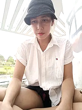 Snapshot of 2HotAsain4u chatting on March 2025 04:19:01 AM 2HotAsain4u online show from March 2025 04:19:01 AM