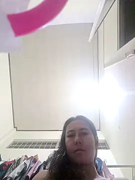 Snapshot of 2HotAsain4u chatting on December 2025 10:04:02 PM 2HotAsain4u online show from December 2025 10:04:02 PM