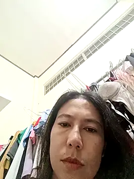 Snapshot of 2HotAsain4u chatting on December 2025 10:28:02 PM 2HotAsain4u online show from December 2025 10:28:02 PM