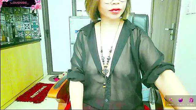 Miu-Le online show from September 2025 07:48:01 PM