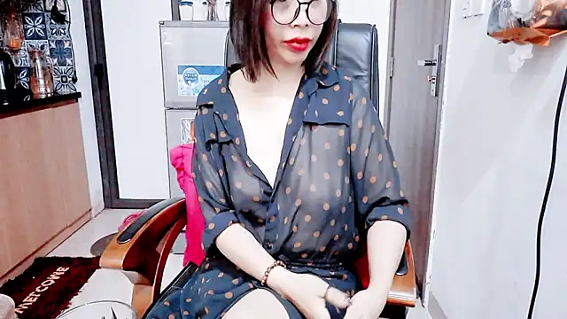 Snapshot of Miu-Le chatting on March 2026 06:04:01 PM Miu-Le online show from March 2026 06:04:01 PM